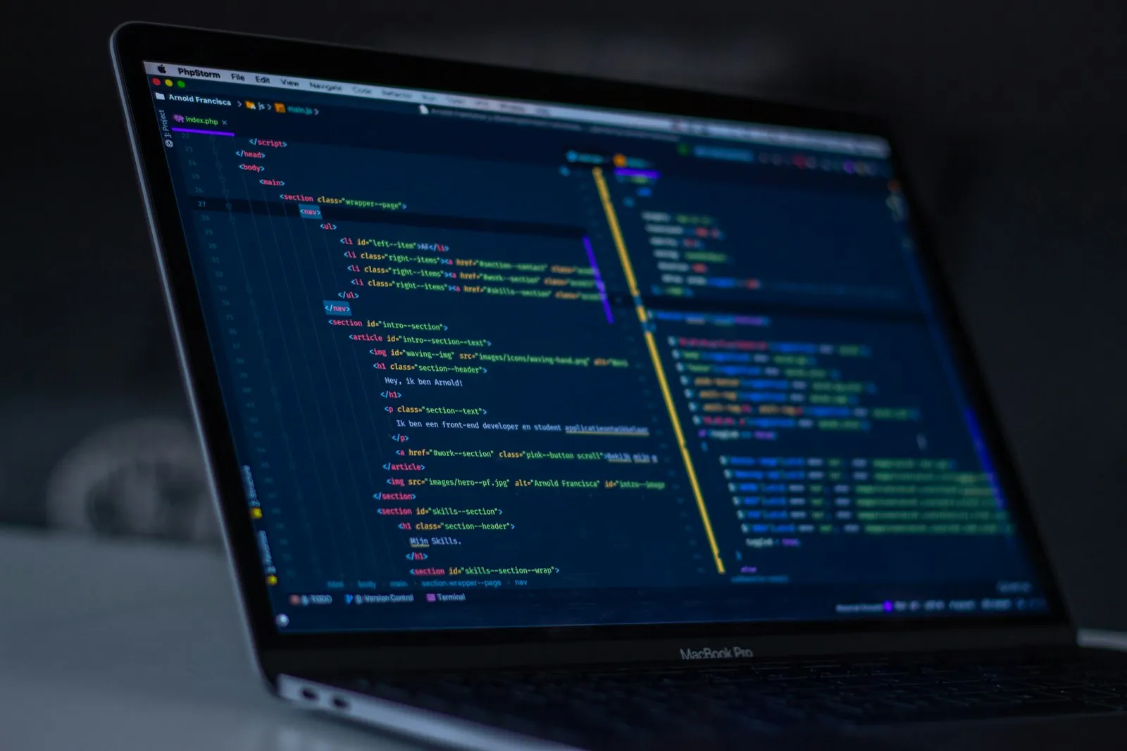 Clean code on a developer screen
